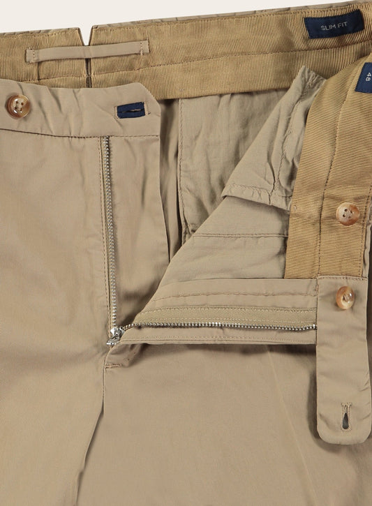 Slim-fit chino in stretch-katoen
