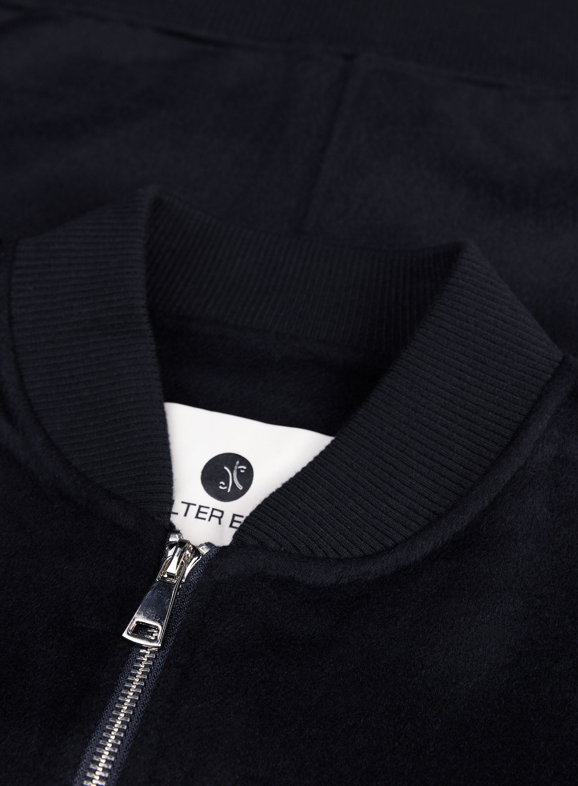 Mick jack van wol | FULL_WIDTH | BLUE NAVY