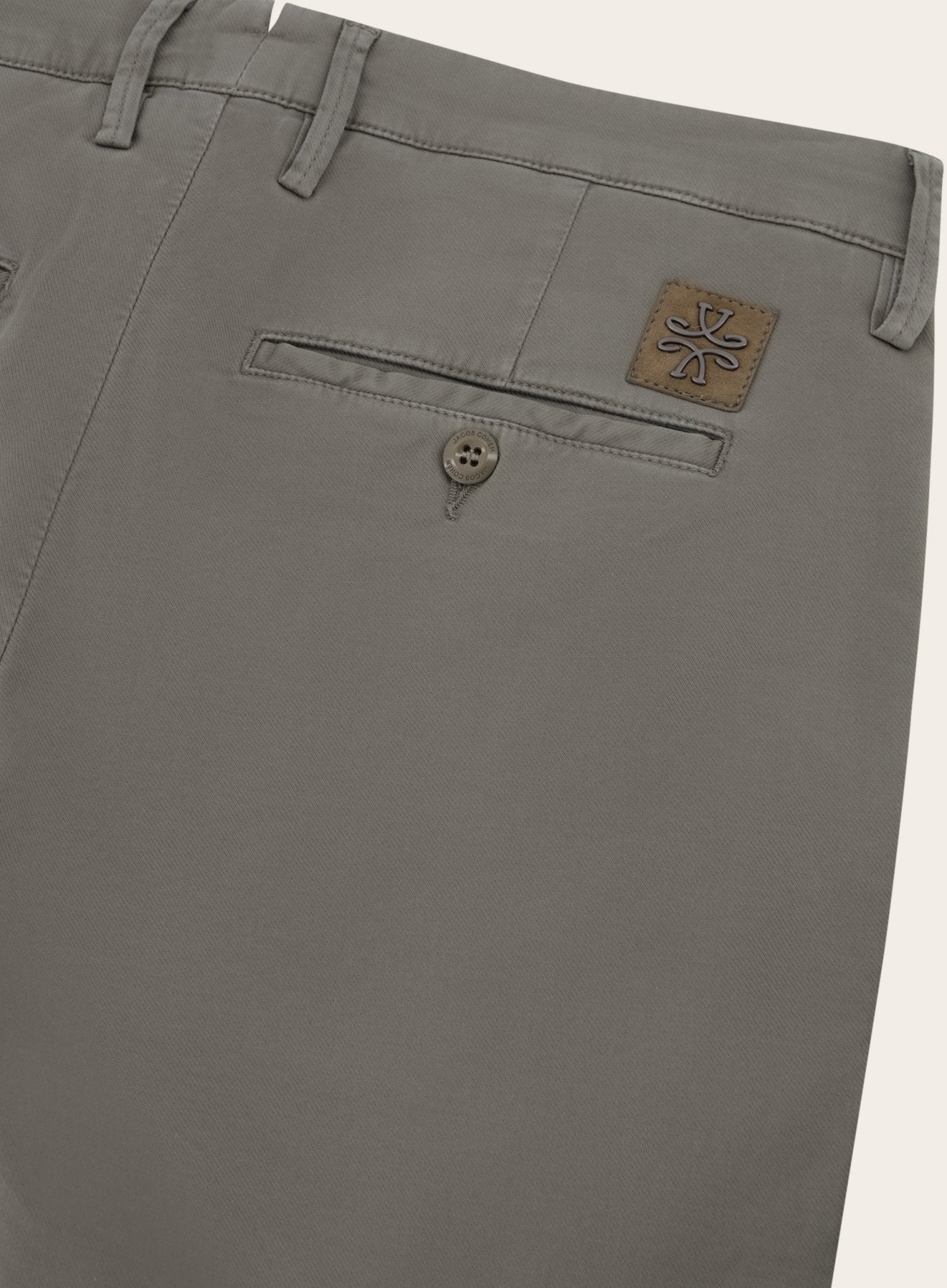 Bobby Jeans | TAUPE