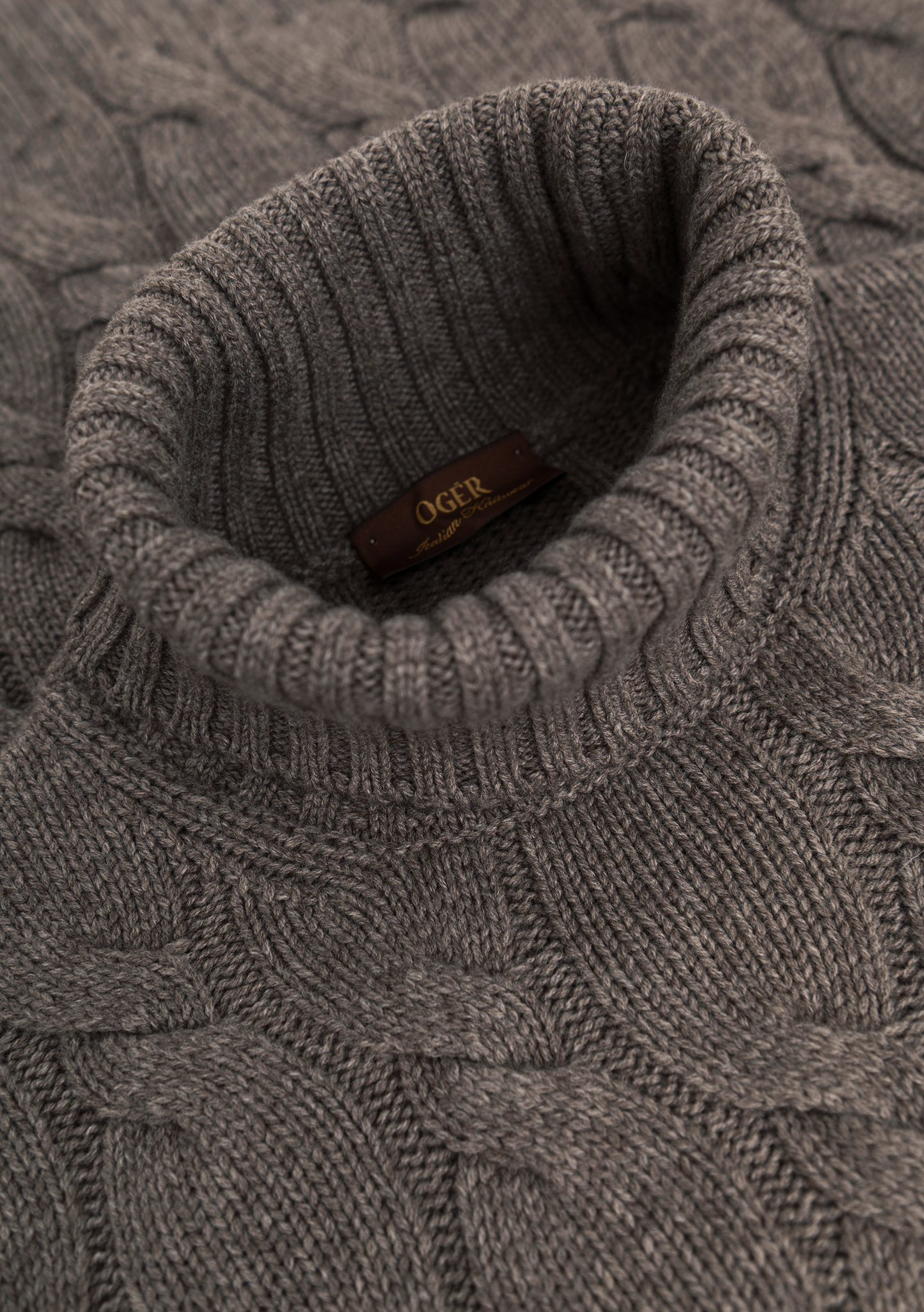 Coltrui met kabelpatroon van wol en cashmere | FULL_WIDTH | TAUPE