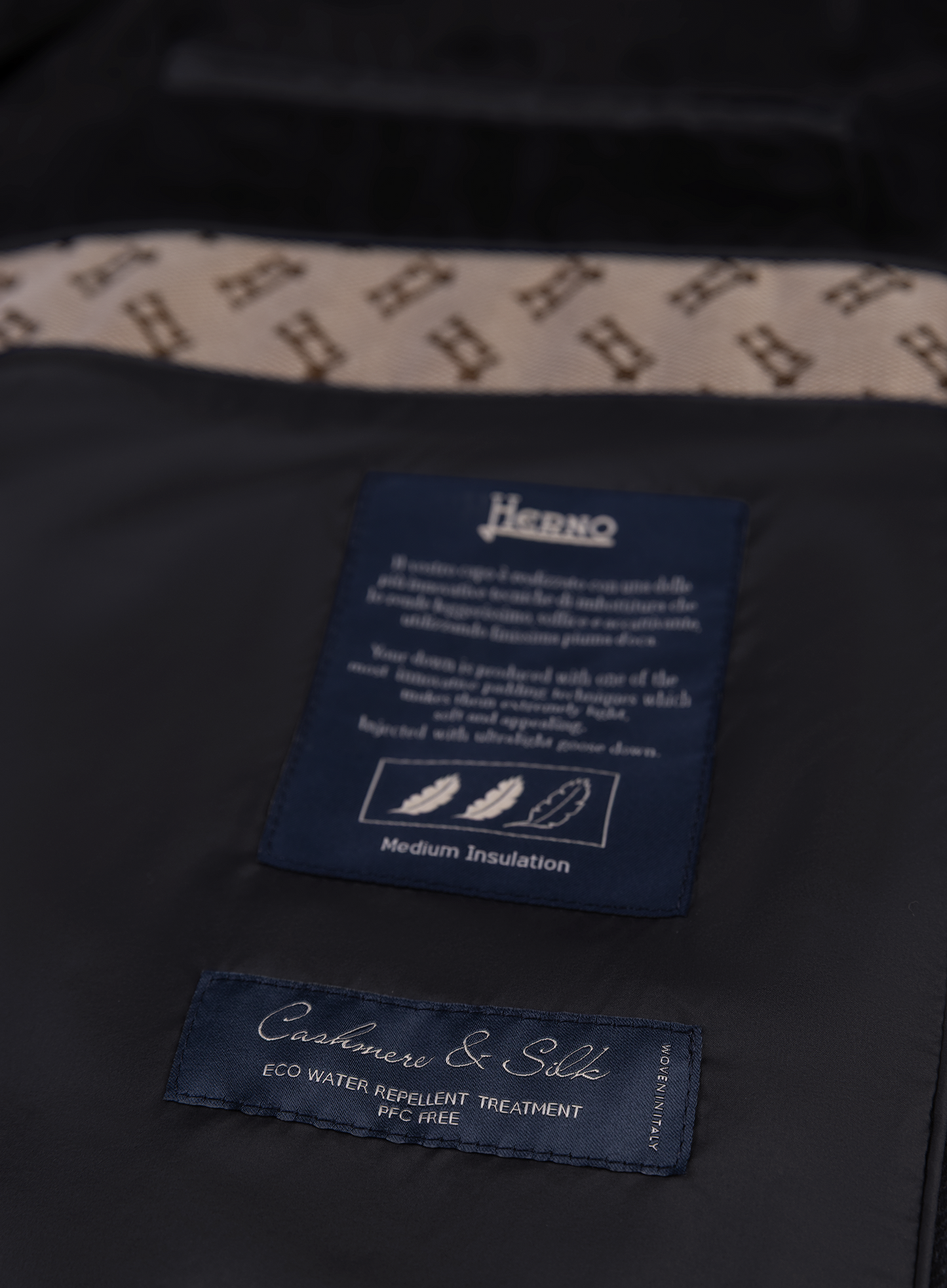 Gewatteerde jas van zijde en cashmere | FULL_WIDTH | BLUE NAVY