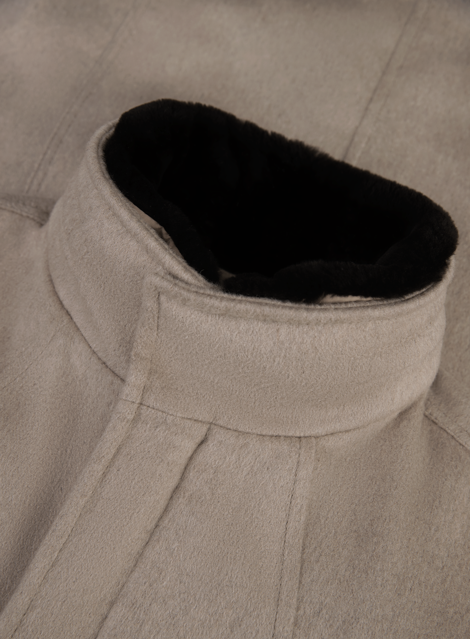 Kone jas van cashmere | FULL_WIDTH | Beige