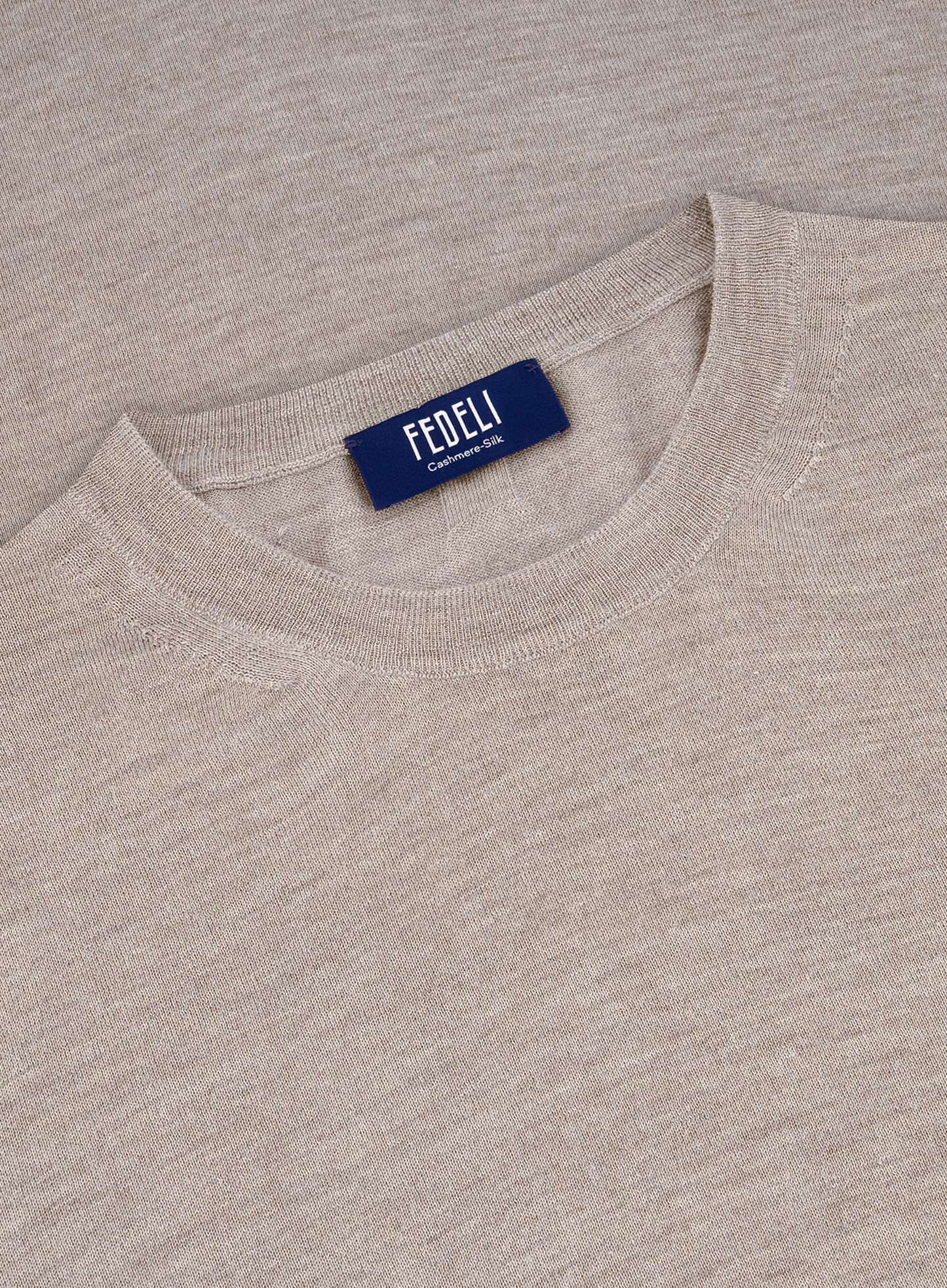 Longsleeve crewneck van cashmere en zijde | FULL_WIDTH | TAUPE