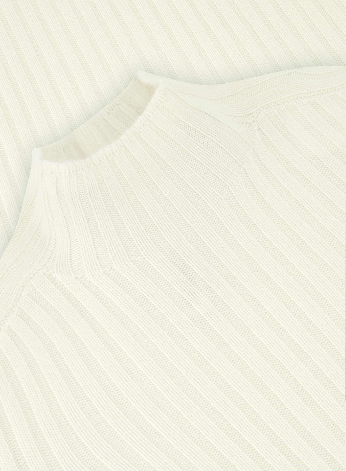 Coltrui van cashmere | FULL_WIDTH |  ROOM-WIT
