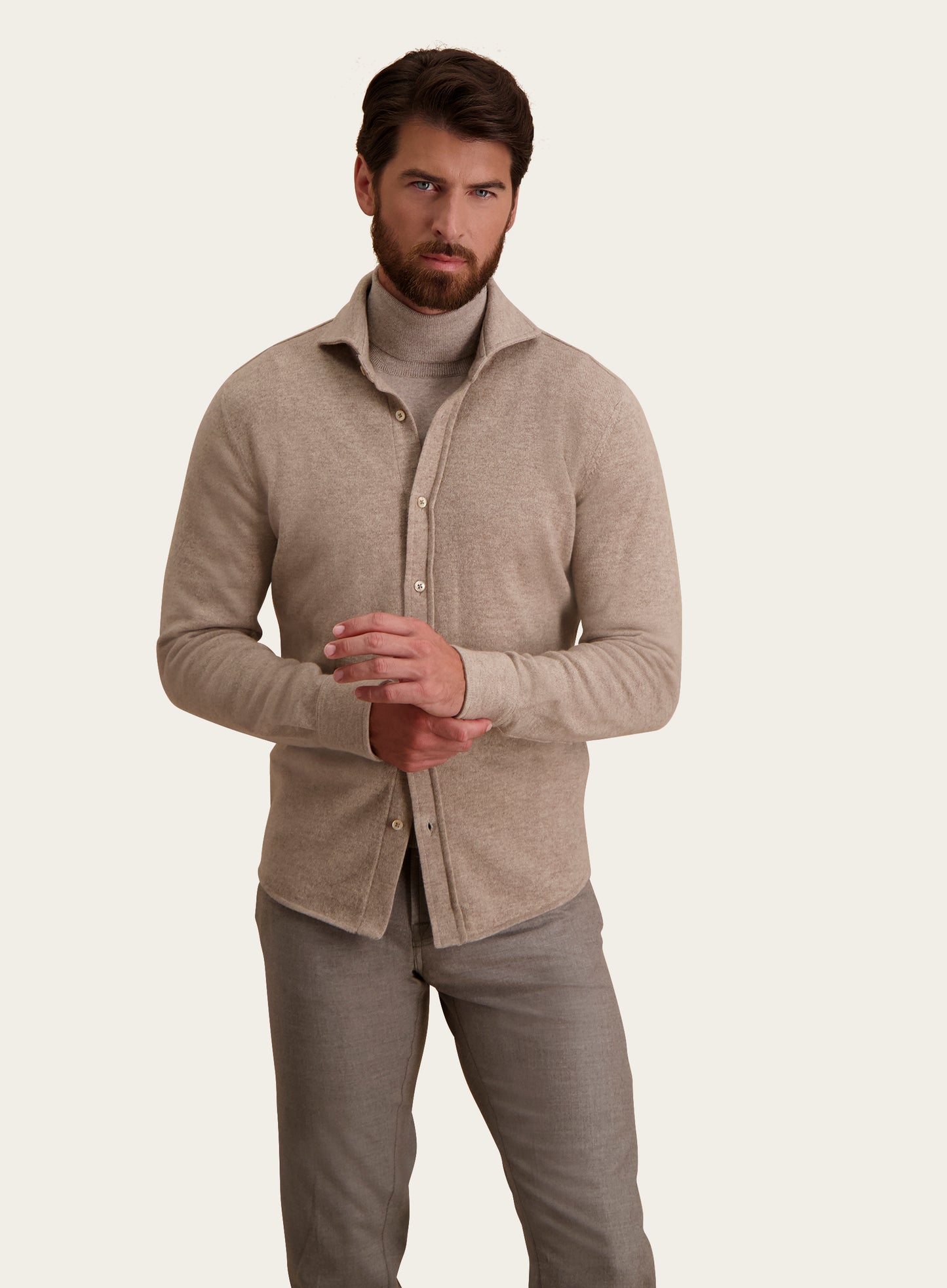 Slim-fit overshirt van cashmere | TAUPE